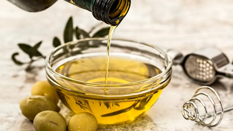 Can Cats Have Olive Oil Is Olive Oil Safe For Cats CatTime